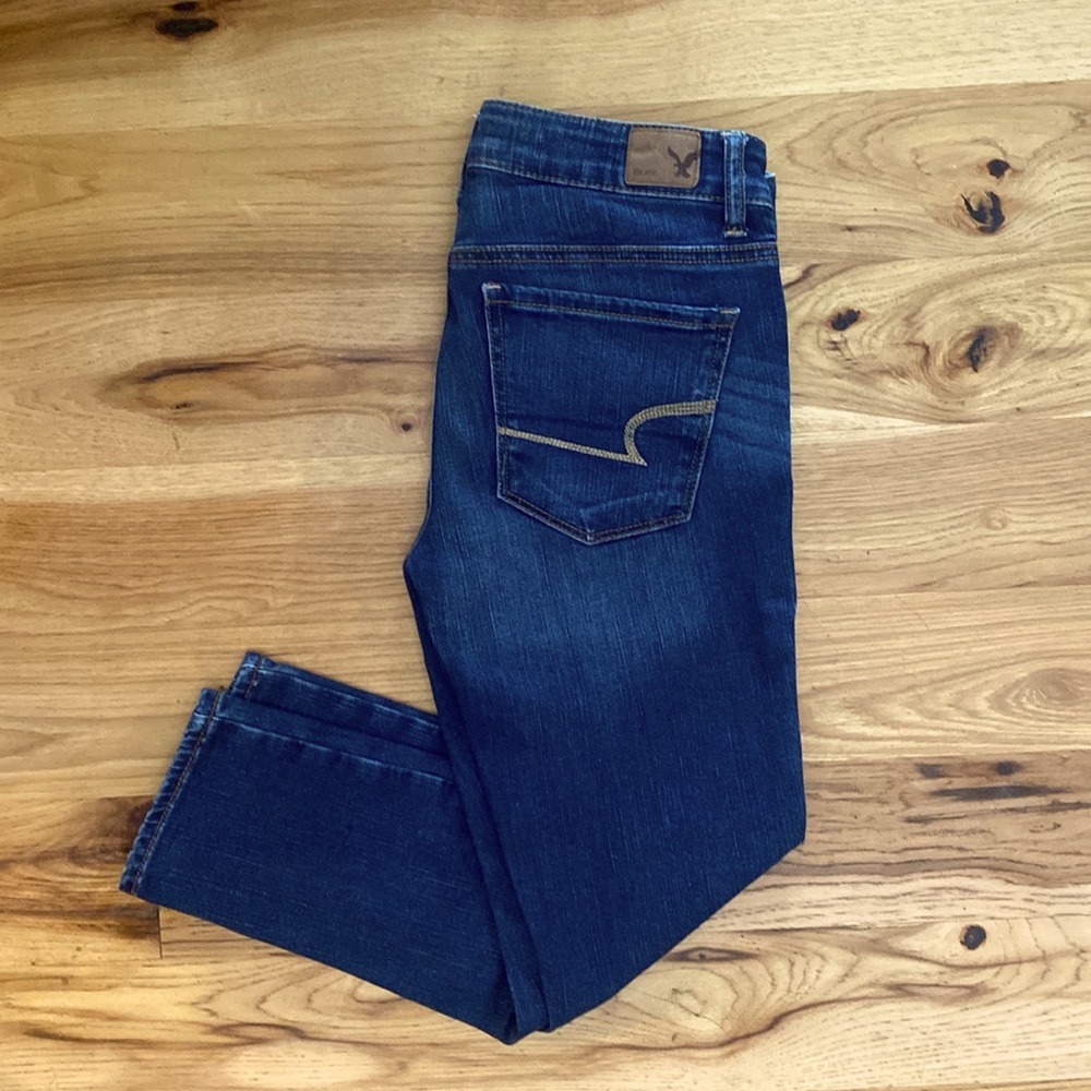 American Eagle Crop Jeans